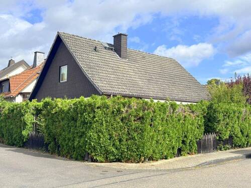 Seitenansicht - 7 Zimmer Einfamilienhaus in Bendorf