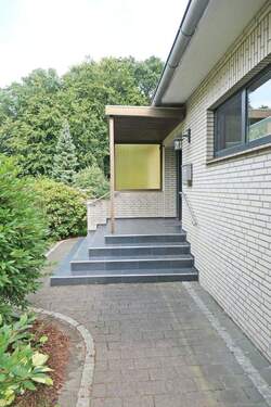 Blick zum Hauseingang - Einfamilienhaus mit 160,00 m&sup2; in Stade zum Kaufen