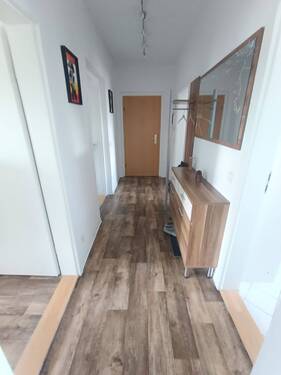 Flur 2.jpeg - 3 Zimmer Etagenwohnung in Coswig (Anhalt)