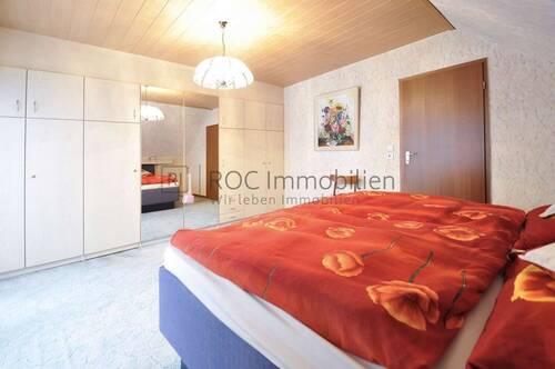 Schlafzimmer OG I - 