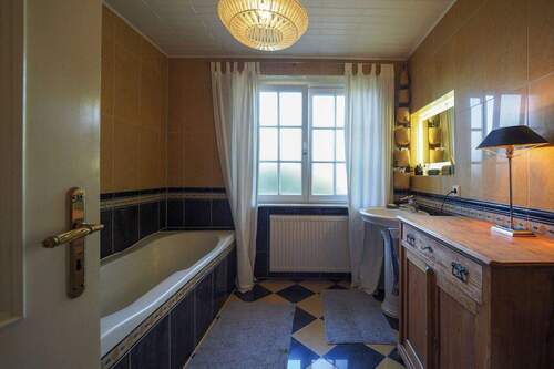 Badezimmer im Erdgeschoss - 