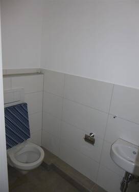 Gäste-WC - Etagenwohnung mit 110,00 m&sup2; in Weikersheim zur Miete