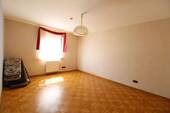 4 Schlafzimmer EG - Mehrfamilienhaus, Wohnhaus in Kefenrod zum Kaufen