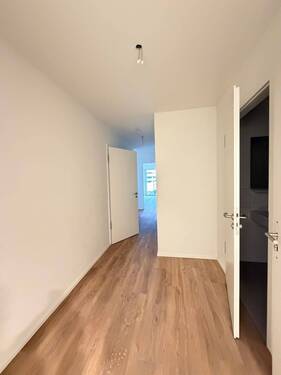 Flur (1).JPEG - 4 Zimmer Etagenwohnung zur Miete in Oberschleißheim