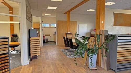 Bürofläche im Erdgeschoss - 