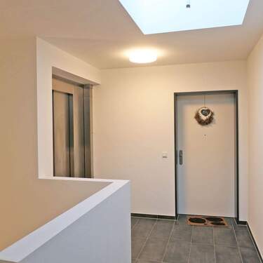 Hausflur - Etagenwohnung mit 127,50 m&sup2; in Horneburg zur Miete