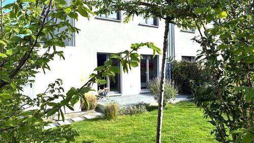 Blick auf die Terrasse - 