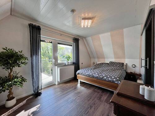 Schlafzimmer DG - 