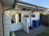 Carport_Eingang zum Garten - Einfamilienhaus mit 122,80 m&sup2; in Wiefelstede zum Kaufen