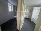 Bad links & rechts EG - 