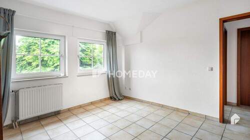 1. OG Wohnzimmer 2 2 - 