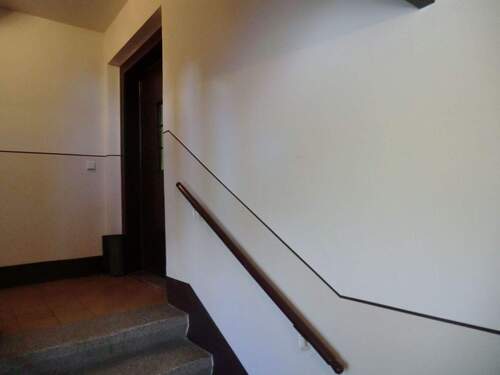 Hauseingangsbreich - Etagenwohnung mit 95,00 m&sup2; in Leipzig zur Miete