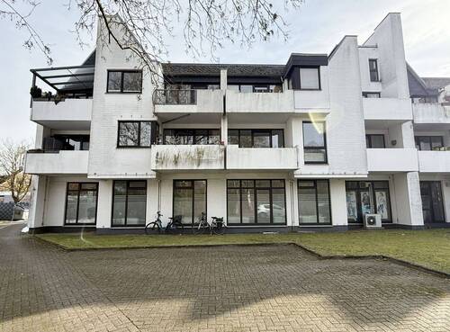 Hintere Hausansicht - 2 Zimmer Etagenwohnung in Stuhr