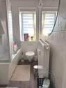Tageslichtbad mit Wanne - 