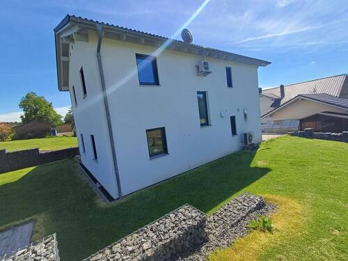 Nordseite - 6 Zimmer Einfamilienhaus in Fürstenstein