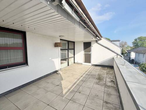Loggia - Etagenwohnung mit 70,30 m&sup2; in Lübeck zum Kaufen