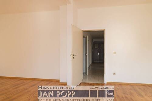 Wohnzimmer-Diele - Terrassenwohnung mit 119,80 m&sup2; in Greiz zur Miete