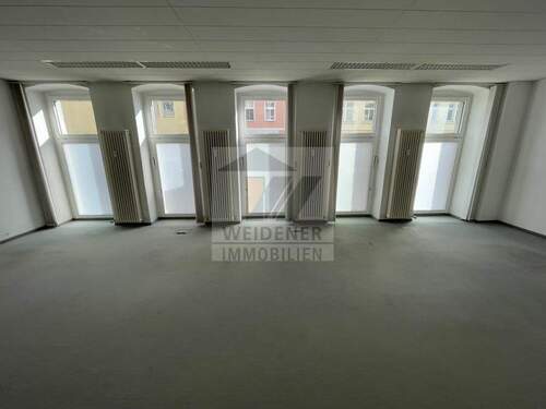 Hauptraum - 3 Zimmer Büro zur Miete in Gera