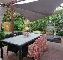 „Schönes Reiheneckhaus mit großem Grundstück und zwei Garagen“ - Neuwied Heimbach-Weis