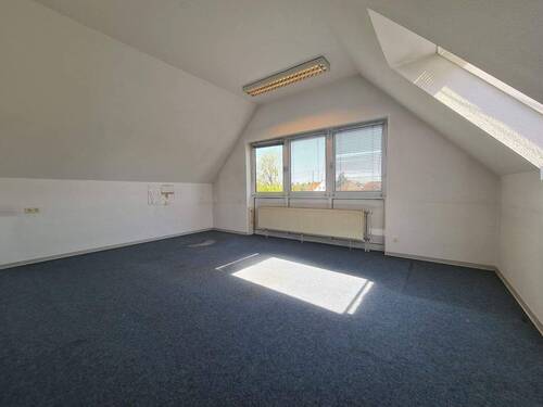 20250430_104737.jpg - Büro mit 100,00 m&sup2; in Offenbach am Main zur Miete