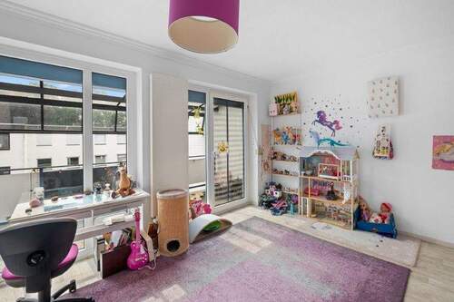 Kinderzimmer mit Balkon - 