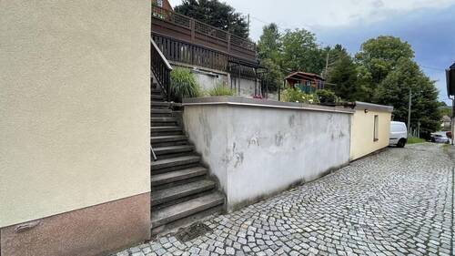 Terrassen und Garage - 