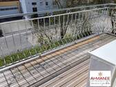 Balkon - Schöne, helle 5 Zimmerwohnung mit EBK und Balkon
