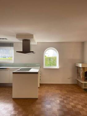 Küche (2) - 4 Zimmer Mehrfamilienhaus, Wohnhaus zur Miete in Nohfelden / Bosen