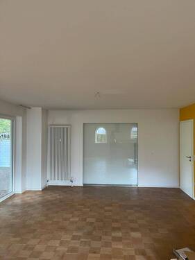 Essbereich mit Zugang Schlafzimmer - 