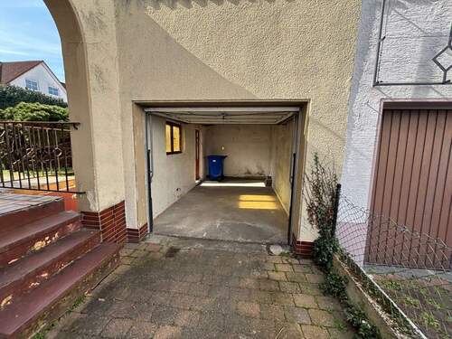 Garage - 