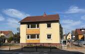 Aussenansicht - Familienheim in der Ortsmitte - 390.000,00 EUR Kaufpreis, ca.  154,00 m² Wohnfläche
