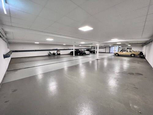 Tiefgarage - 