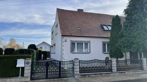 Einfamilienhaus - 6 Zimmer Einfamilienhaus zum Kaufen in Lauta