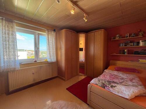 Schlafzimmer Ansicht 2 - 