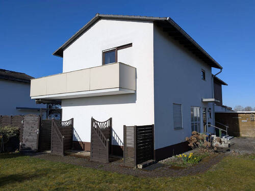 Rückansicht - Sehr schöne Lage am Schulzentrum