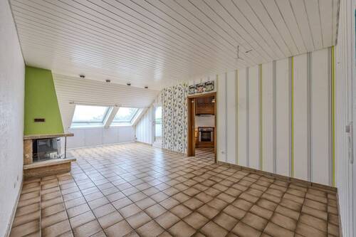 Herzlich willkommen! - Gestalten Sie Ihr neues Zuhause: 3-Zimmer-Wohnung mit Dachboden und Tiefgarage