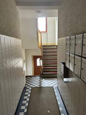 Treppenhaus - 2 Zimmer Etagenwohnung zur Miete in Wuppertal / Wichlinghausen