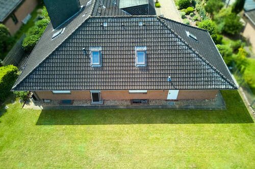 Eingang Einliegerwohnung - Einfamilienhaus mit 255,00 m² in Jesteburg zum Kaufen