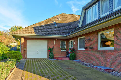 Garage / Eingang Hauptwohnung - 