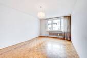 Schlafzimmer - 3 Zimmer Etagenwohnung zum Kaufen in München