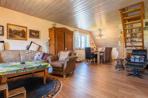 Wohn-Essbereich (2) - 4 Zimmer Etagenwohnung in Passau