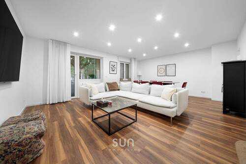 MODERNES WOHNZIMMER - DESIGN TRIFFT SANIERTE QUALITÄT - 2,5-Zimmer in Niederrad mit Neubaucharakter