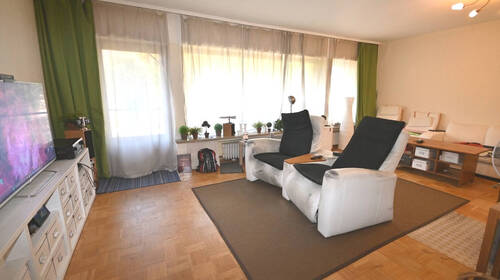 ...durch große Panoramafenster - 4 Zimmer Etagenwohnung zum Kaufen in Schwarzenbruck / Ochenbruck
