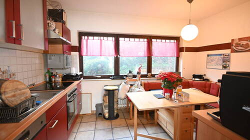 Einbauküche mit Essecke - Etagenwohnung mit 120,00 m&sup2; in Schwarzenbruck / Ochenbruck zum Kaufen