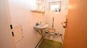 Separate Toilette - 