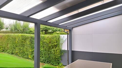 Mit PV-Anlage (ablösbar) - 