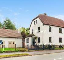 Charmantes Zweifamilienhaus mit großem Grundstück in ruhiger Lage - Leopoldshöhe Bechterdissen