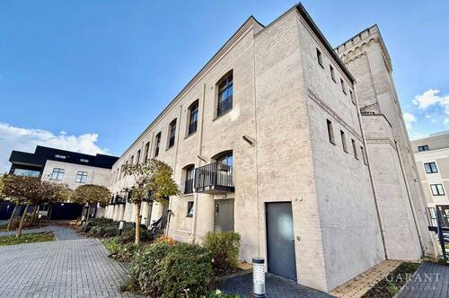 Hausansicht-Zugang - Etagenwohnung mit 68,00 m² in Potsdam zum Kaufen