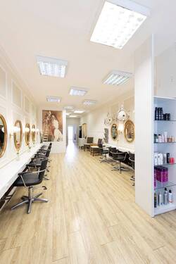 Verkaufsraum - 2 Zimmer Gewerbeobjekt (Büro, Produktion, Verkauf) in Düsseldorf