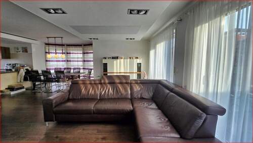 Wohn- / Essbereich - Doppelhaushälfte mit 126,00 m&sup2; in Neuenbürg zum Kaufen